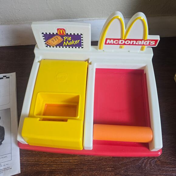 Vintage 1993 McDonald's Happy Meal Magic Pie Maker in Box - COMPLETE - Picture 5 of 8